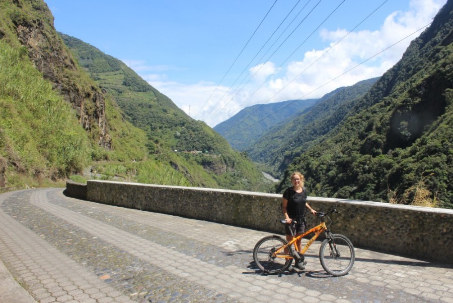 Wasserfall Banos Natur Ecuador Fahrradrundfahrt Aussicht