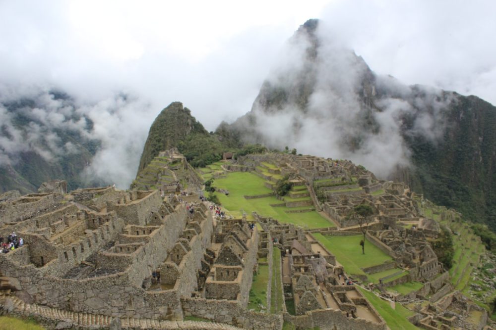 Machu Picchu Peru Südamerika Inka Ruinen Nebel Beeindruckend Wanderung geschafft