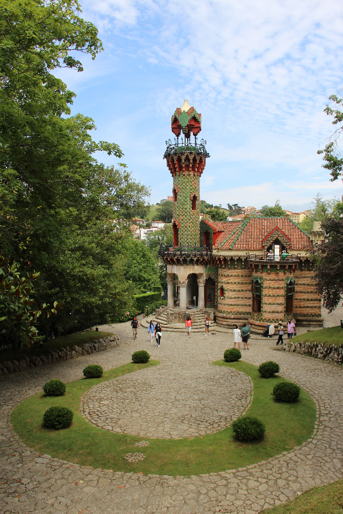 Gaudi-Villa