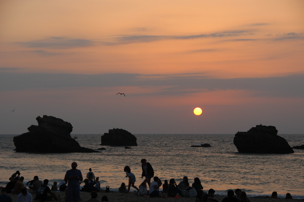 Sonnenuntergang-Biarritz Sonnenuntergang am Strand